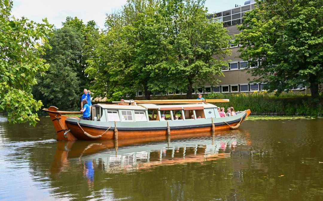 Impressie Historische Trekvaart Dag,  29 juni 2024 in Vlaardingen